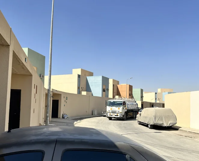 مؤسسة الملك عبد الله بن عبدالعزيز لوالديه للإسكان التنموي تستكمل تأثيث 35 وحدة سكنية في مجمع نمار