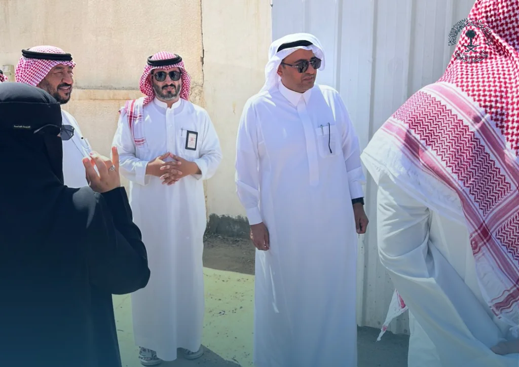 "المؤسسة" تتفقد أحوال المستفيدين في مجمعات الجوف وتستمع لاحتياجاتهم
